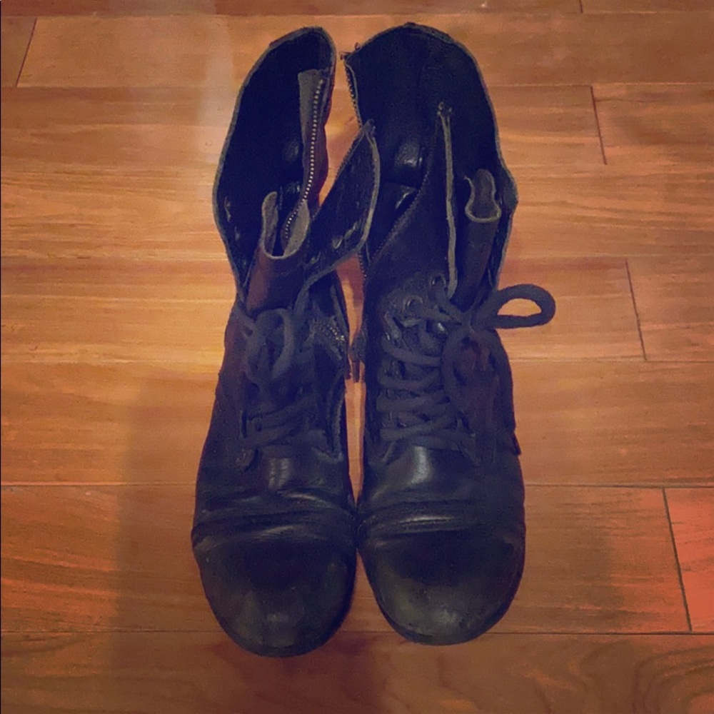 Steve Madden combat boots